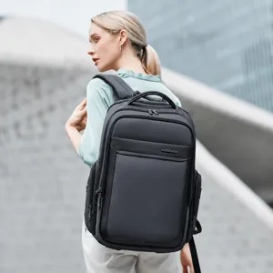 Zaino per laptop da 17 pollici di grande capacità per uomo, ideale per affari.
