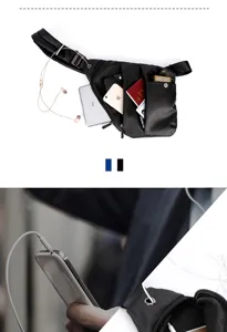 Vue détaillée du sac de poitrine multifonctionnel noir avec compartiments et prise casque.