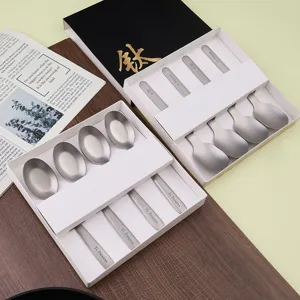 Juego de Vajilla de Cuchara y Palillos de Acero Inoxidable Proceso de Titanio Cuchara de Postre Caja de Regalo