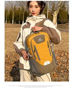 Wasserdichter Outdoor-Sportrucksack, leicht und mit grossem Fassungsvermoegen zum Wandern