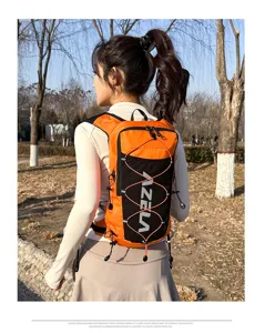 Outdoor Marathon Laufrucksack mit Trinkblase und elastischem Kordelzug Design für Sport.