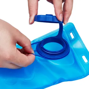Vescica di idratazione sportiva all'aperto blu 2L sacca d'acqua pieghevole con tappo a prova
