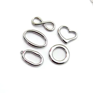 Ciondolo in acciaio inossidabile lucidato fine cuore cavo collana fai da te bracciale gioiello.