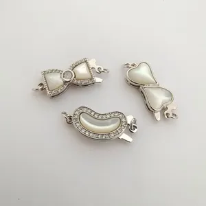 Chiusura dorata in rame con madreperla e zircone per collana e braccialetto di perle DIY.