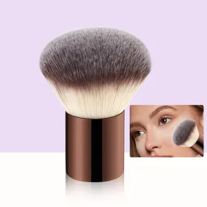 Draagbare intrekbare kabuki poederkwast met stofkap voor vlekkeloze make-up reis cosmetica
