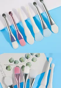 Pennello per maschera viso a doppia estremità con testa in silicone e cucchiaio, strumento per trucco.