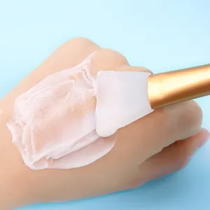 Silicone face mask brush for applying mud cream, soft spatula head for spa facial makeup tools.