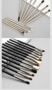 Lot de 12 pinceaux de maquillage pour les yeux, fard à paupières, eyeliner et sourcils professionnels.
