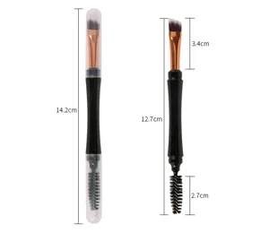 Vue détaillée montrant les dimensions du pinceau de maquillage à double embout capuchon.
