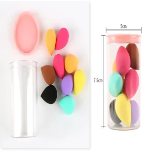 Set van multi-color druppel make-up sponzen met doorzichtige opbergcilinder voor dagelijks.
