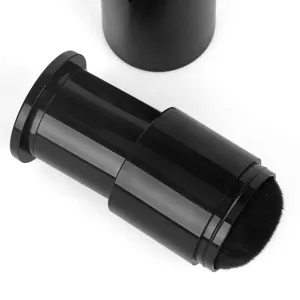 Schwarzer ausziehbarer Pinsel mit Deckel für Make-up, tragbarer Kabuki Puder-Rouge-Pinsel.