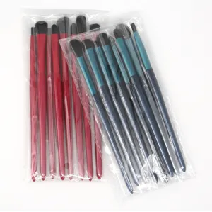 Kit de pinceaux de maquillage pour les yeux avec poils doux pour estomper fards à paupières.