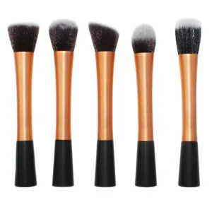 Professionele make-up kwastenset met oranje handvatten en zachte synthetische haren voor make-up.