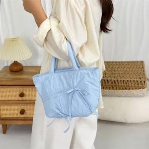 Chic borsa tote plissettata azzurro chiaro da donna, borsa con fiocco casual, elegante borsa da lavoro.