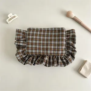 Vintage plaid ruffle makeup bag for women, elegant cosmetic pouch and portable storage bag.