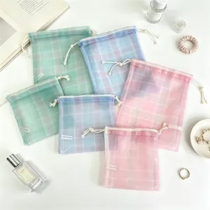 Transparente Organza Beutel mit Karo Muster und Kordelzug fuer Schmuck Geschenkverpackung