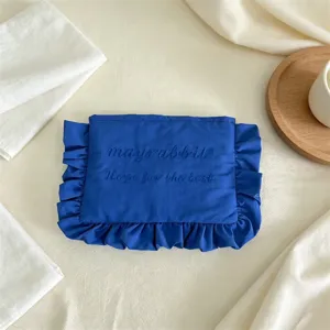 Blaues Nylon Make-up-Täschchen mit Rüschen, stylische Kosmetiktasche für Damen Aufbewahrung.