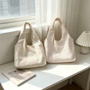 Korean style star print canvas tote bag, casual daily shoulder bag with cute pattern details.