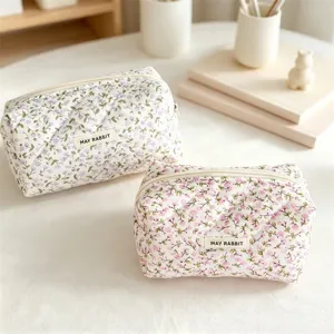 Quilted floral cosmetic bag, large capacity canvas pencil pouch and portable makeup storage bag.