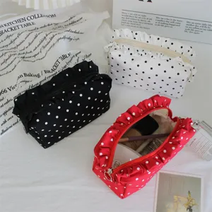 Stylische Nylon Pünktchen Rüschen Kosmetiktasche, tragbare Make-up Tasche mit großem Volumen.