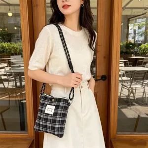 Retro woolen plaid mini crossbody bag detail view, perfect for mobile phone and daily essentials.