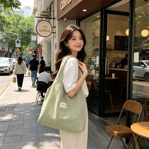 Green plaid canvas tote bag detail, casual aesthetic shoulder bag for commute, stylish.
