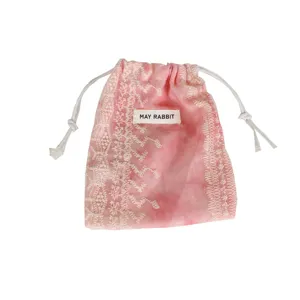 Rosa Verlaufs-Gaze Kordelzugbeutel, tragbarer Schmuck- und Kosmetik-Staubschutz-Beutel.