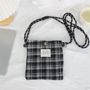 Retro black and white plaid mini crossbody bag, casual phone pouch for daily use.