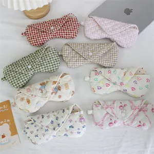 Cute quilted glasses case, handmade fabric pouch with cute prints, portable storage bag for daily use.