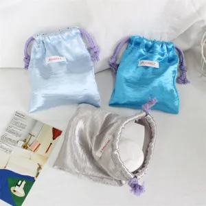Satijnen koordtasje voor sieraden opbergen, zijdezachte organizer tas voor kleine spullen.