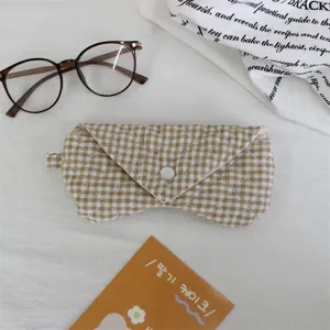 Soft quilted padded glasses case anti-scratch anti-pressure portable sunglasses storage bag