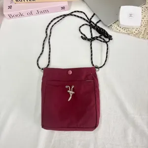 Nylon Mini Umhängetasche Dopamin Stil lässige Handy Tasche kleine Schultertasche.