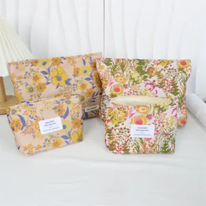 Vintage embossed jacquard cosmetic bag portable makeup pouch for women canvas travel storage bag