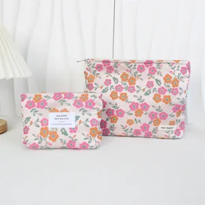 Vintage floral cosmetic bag set, canvas makeup pouch with zipper and jacquard design.