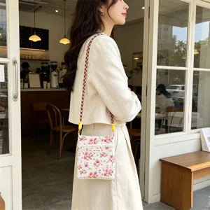 Kleine blumige Canvas Umhängetasche für Damen, verstellbarer Riemen Mini Tasche.