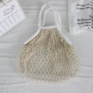Geflochtene Netztasche, leichte hohle Einkaufstasche für Lebensmittel, Strand und Freizeit.