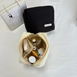 Tragbare Kosmetiktasche mit Fächern große Kapazität Make-up Aufbewahrungserlebnis für Reisen