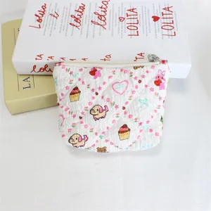 Cute quilted cartoon cosmetic bag, soft girl style zipper storage pouch for daily use.