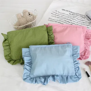 Wasserdichte Nylon-Karomuster Kosmetiktasche mit süßem Rüschen-Design, tragbare Make-up-Tasche.