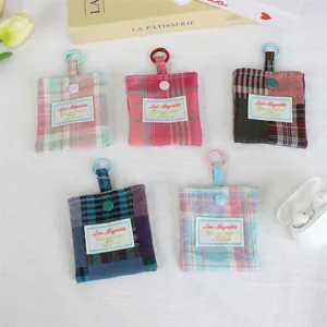Leuke ruitjes mini tas sleutelhanger draagbare portemonnee oortelefoon tas voor dagelijks gebruik.