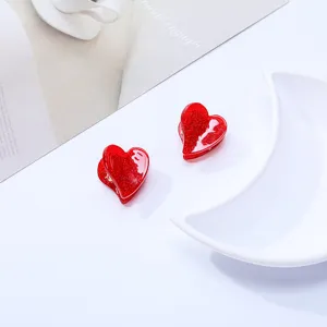 Pince à cheveux cœur pailleté rouge mignon acétate petit accessoire cheveux pour femmes.
