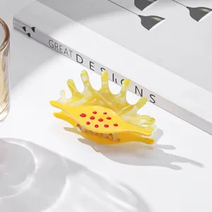 Pinza de pelo de acetato coral amarillo para mujer, elegante garra de pelo de estilo oceánico.