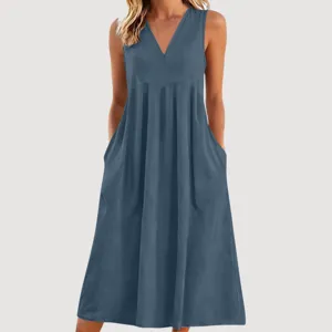 Ärmelloses V-Ausschnitt lose Baumwoll Freizeitkleid Detailansicht mit praktischen Taschen.