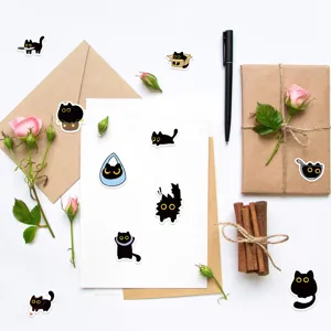 Adorables autocollants chat noir en rouleau pour enfants récompense et sceau de cadeau, étanches.