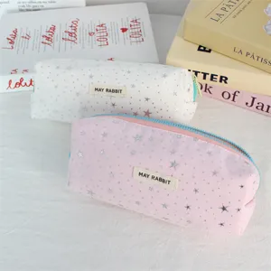 Canvas etui met zilveren sterren patroon en ritssluiting voor scholen en studenten briefpapier.