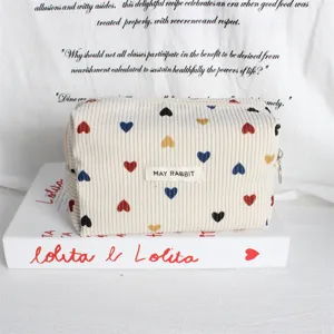 Bolso cosmético de pana con corazones coloridos, linda bolsa con cremallera para diario.