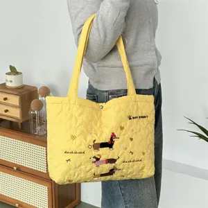 Cute quilted tote bag with adorable dachshund embroidery, large capacity shoulder bag for daily.