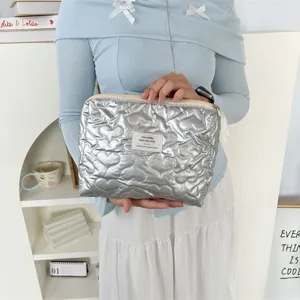 Korean PU quilted heart cosmetic bag, portable waterproof toiletry organizer for travel.