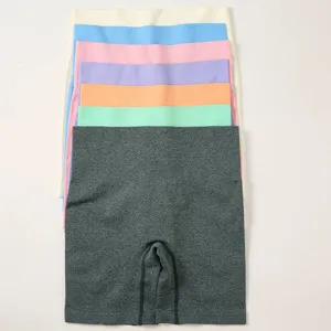 Pantaloncini da yoga senza cuciture a vita alta colorati fitness sportivi da donna