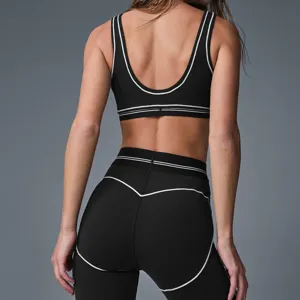 Women contrast piping yoga set sportswear sports bra and lifting leggings for fitness running.